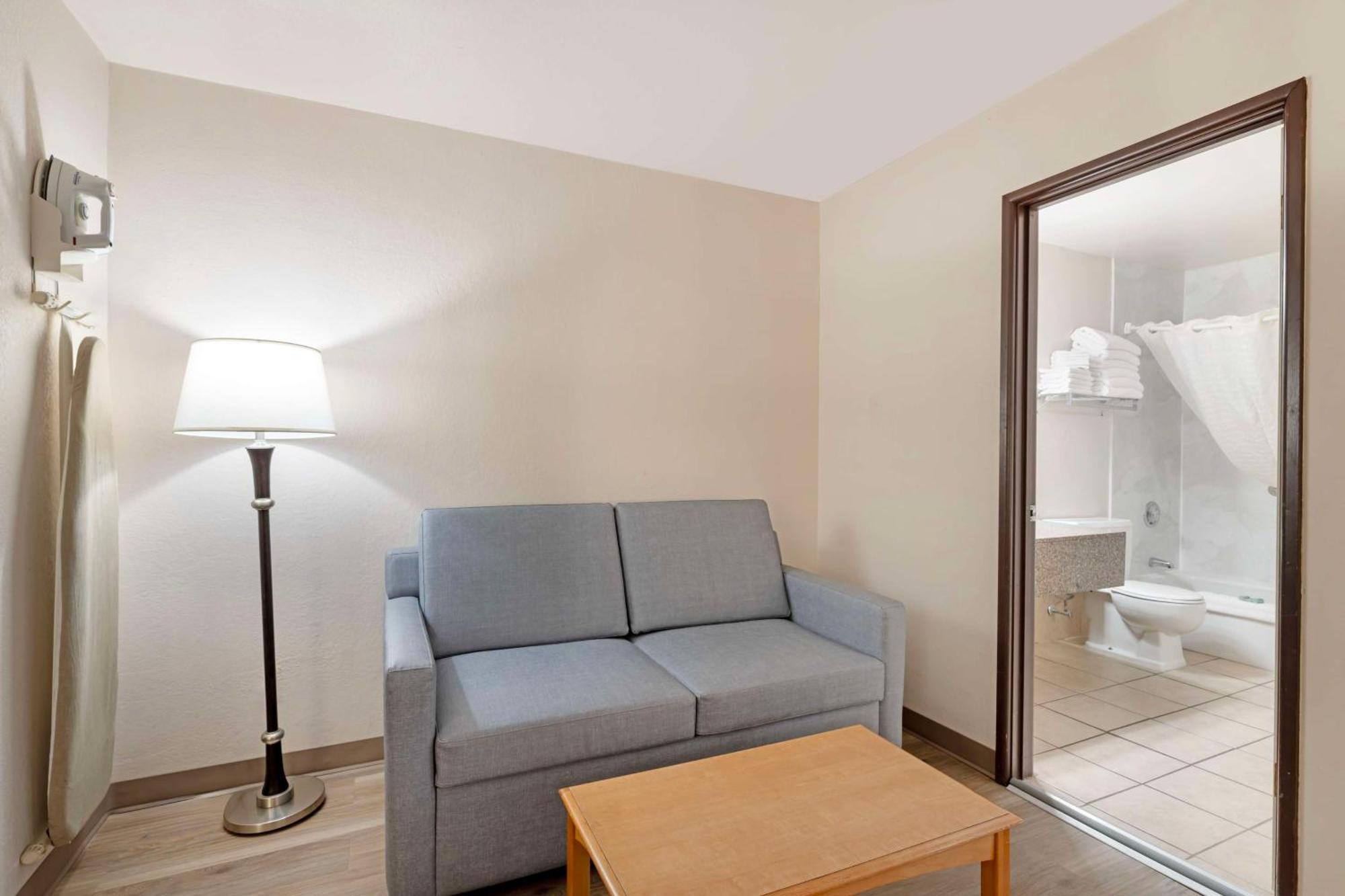 Best Western Green Bay Inn And Conference Center Екстериор снимка