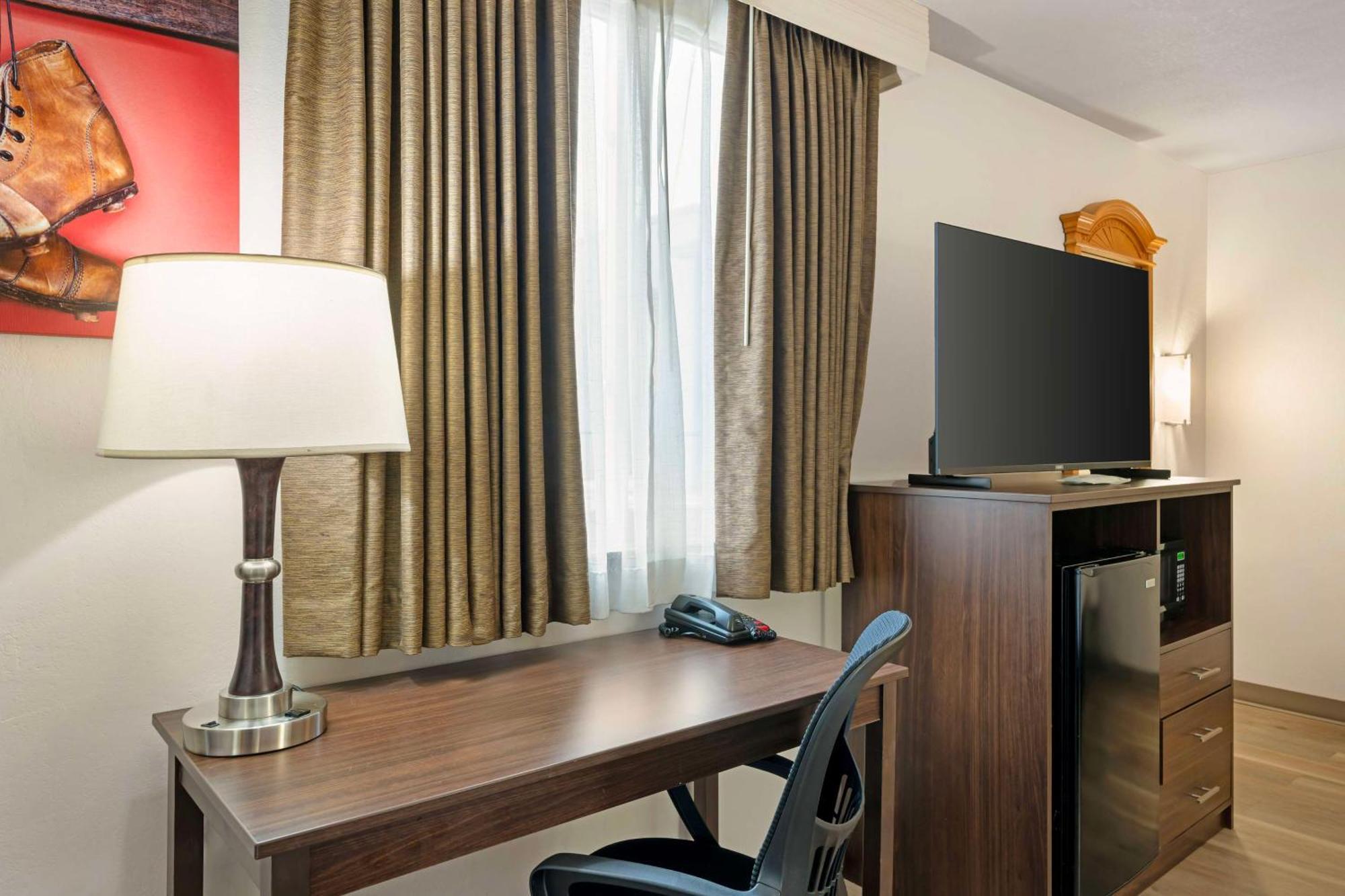 Best Western Green Bay Inn And Conference Center Екстериор снимка